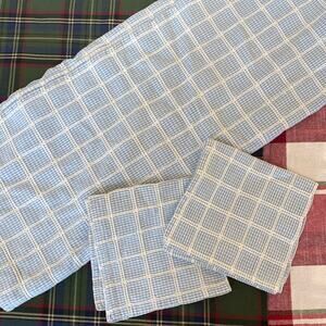 Woven Blue Gingham Tablecloth w/ Ecru Crochet Windowpane Detail + 2‎ Napkins